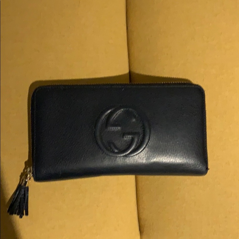 Gucci wallet